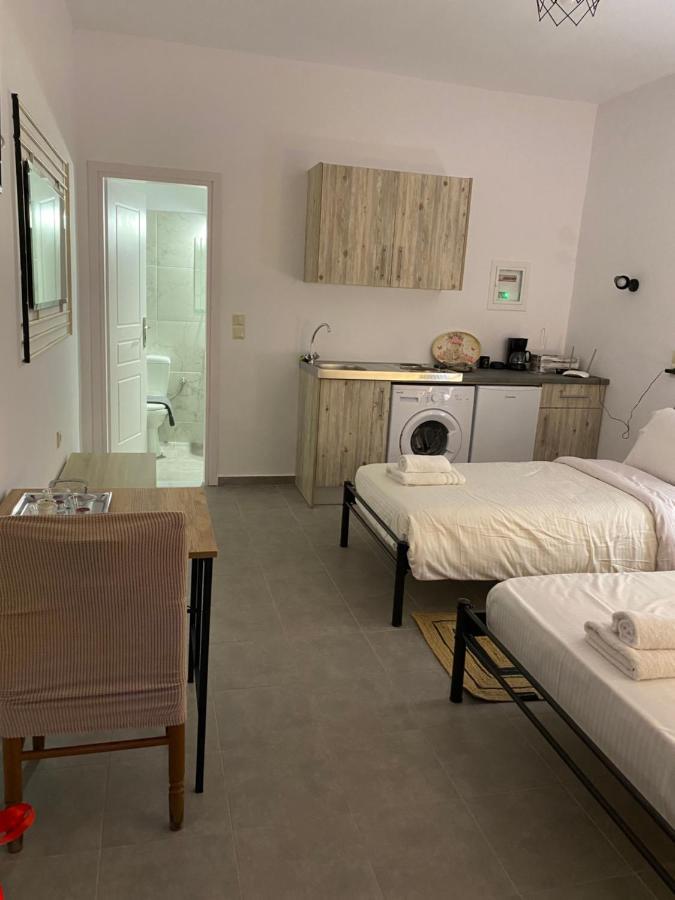 Mani Spot Hotel Areopoli Exterior photo
