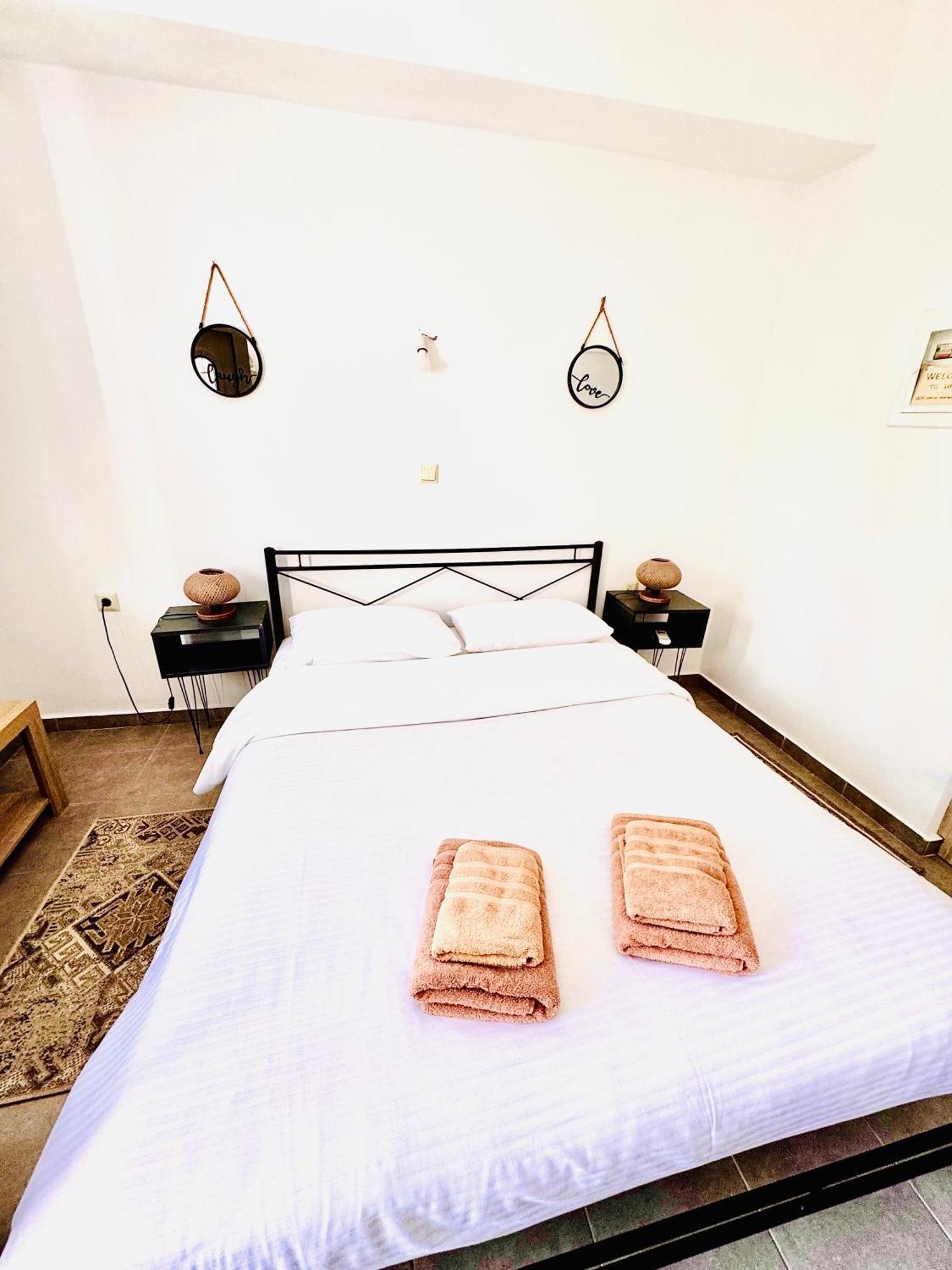 Mani Spot Hotel Areopoli Exterior photo