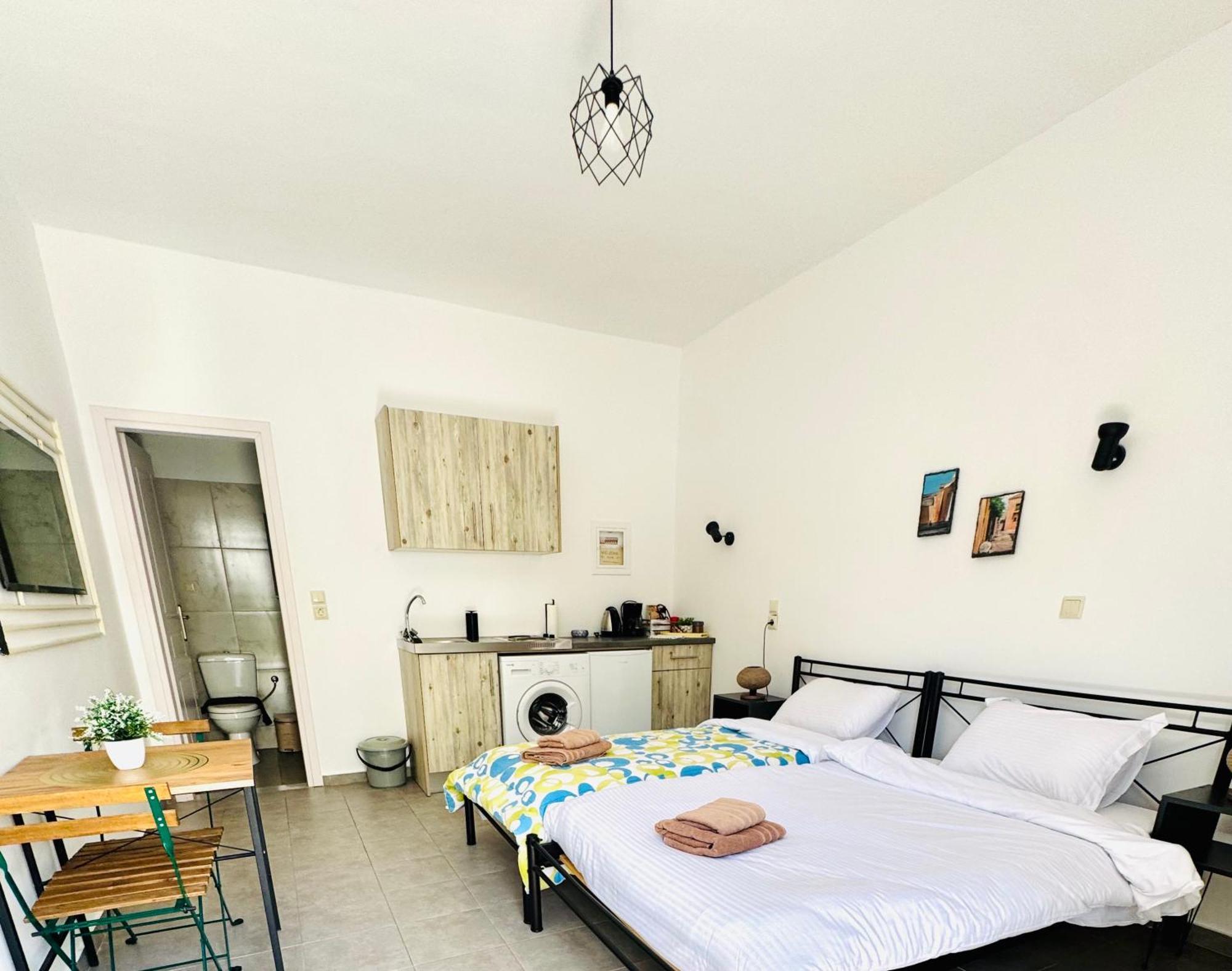 Mani Spot Hotel Areopoli Exterior photo