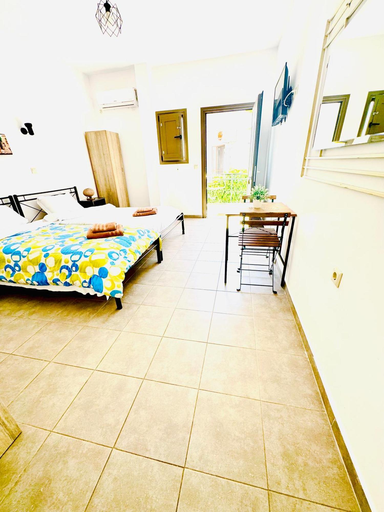 Mani Spot Hotel Areopoli Exterior photo